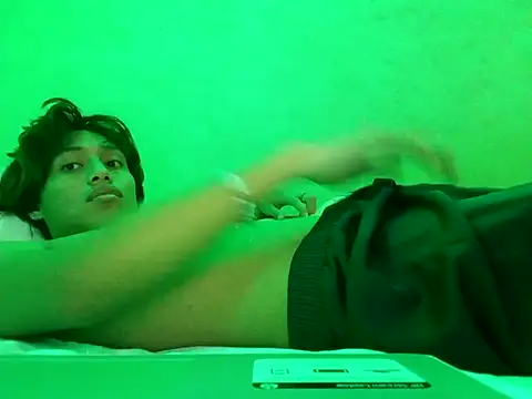 Snapshot of ruygw chatting on February 28, 4:32 am ruygw online show from February 28, 4:32 am