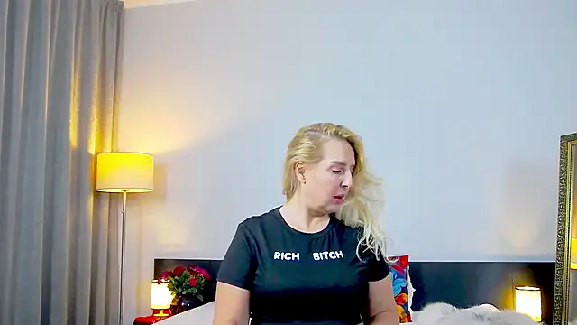 Snapshot of MariaRichi_ chatting on March 1, 4:00 pm MariaRichi  online show from March 1, 4:00 pm