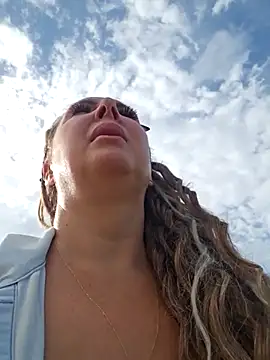 Snapshot of MariaRichi_ chatting on September 9, 7:19 am MariaRichi  online show from September 9, 7:19 am