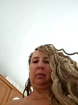 Snapshot of MariaRichi_ chatting on September 24, 8:39 am MariaRichi  online show from September 24, 8:39 am