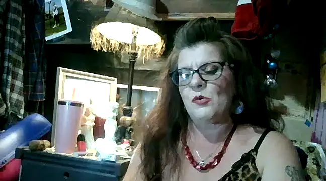 Snapshot of Fantasymaid80 chatting on January 8, 5:16 am Fantasymaid80 online show from January 8, 5:16 am