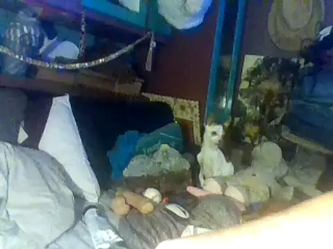 Snapshot of Fantasymaid80 chatting on January 24, 4:27 am Fantasymaid80 online show from January 24, 4:27 am