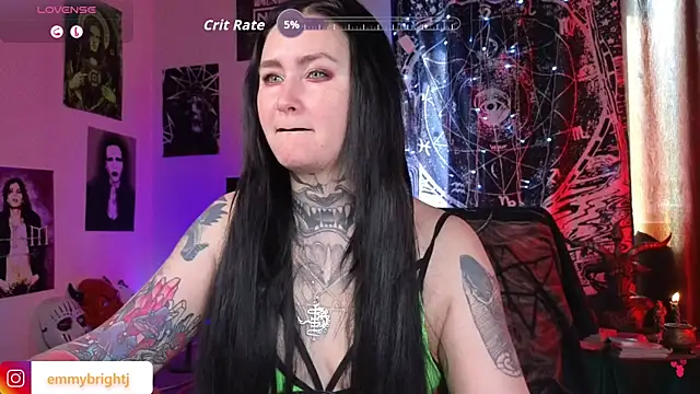 Snapshot of Emmybrightj_ chatting on April 27, 2:20 am Emmybrightj online show from April 27, 2:20 am