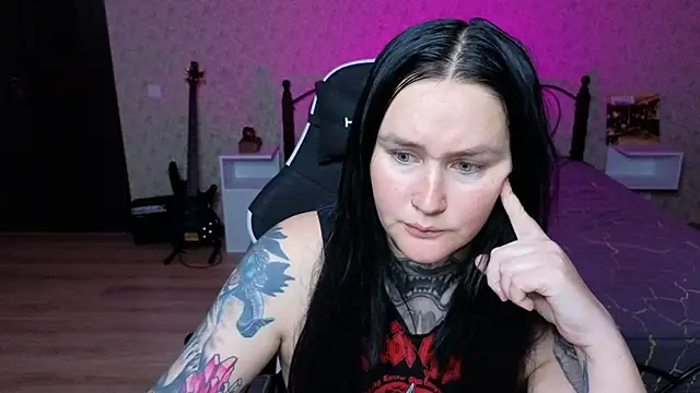 Snapshot of Emmybrightj_ chatting on May 1, 4:33 pm Emmybrightj online show from May 1, 4:33 pm