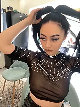 Snapshot of Gya_Rue chatting on March 14, 10:50 am Gya Rue online show from March 14, 10:50 am