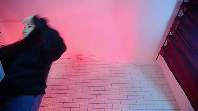 NYX1126 online show from April 15, 11:17 am