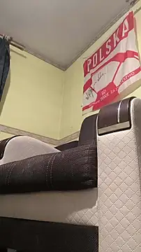 Snapshot of Regularfucker28 chatting on March 3, 7:53 pm Regularfucker28 online show from March 3, 7:53 pm