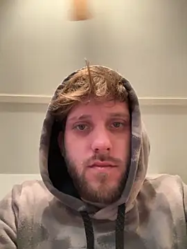 Snapshot of seantolliver57378 chatting on October 31, 11:50 pm seantolliver57378 online show from October 31, 11:50 pm