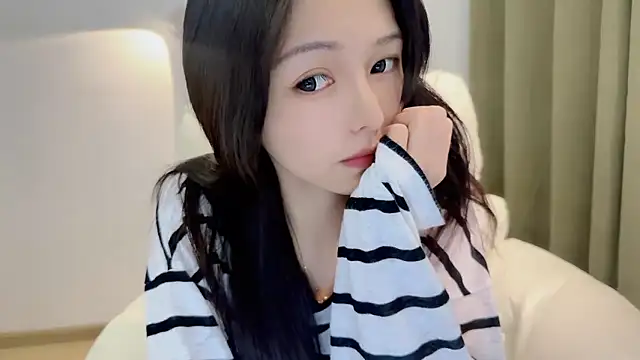 Snapshot of xiaodaibabyy chatting on February 21, 2:40 pm xiaodaibabyy online show from February 21, 2:40 pm