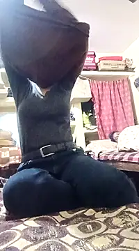 Snapshot of InLero chatting on December 14, 4:12 am InLero online show from December 14, 4:12 am