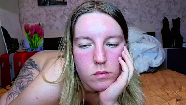 Snapshot of Baiambel_Mi chatting on May 13, 3:42 pm Baiambel Mi online show from May 13, 3:42 pm