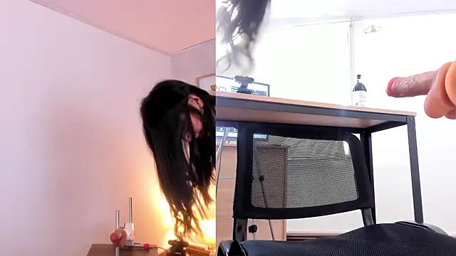 Caroline dh online show from March 27, 12:05 pm