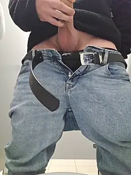 Snapshot of Ibag01 chatting on January 19, 2:10 pm Ibag01 online show from January 19, 2:10 pm