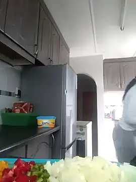 Feathergal69  online show from September 12, 2:17 pm