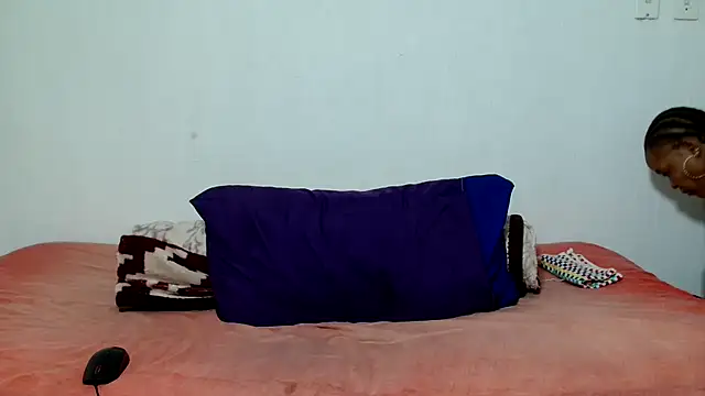 Snapshot of Feathergal69_ chatting on May 8, 10:37 pm Feathergal69 online show from May 8, 10:37 pm