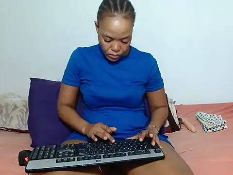Snapshot of Feathergal69_ chatting on May 14, 8:15 pm Feathergal69 online show from May 14, 8:15 pm