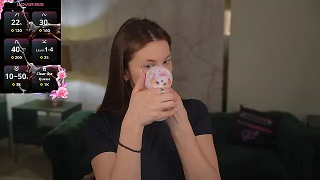 Julia  Star  online show from March 25, 7:31 pm