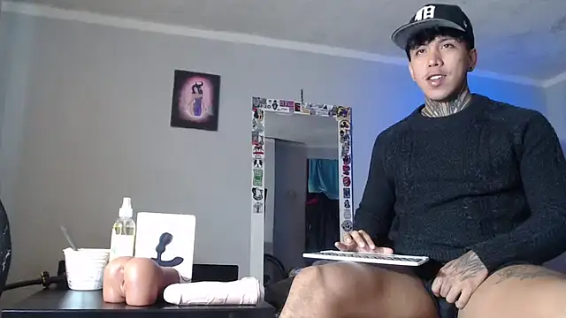 Nickhot0609 online show from December 31, 1:08 pm