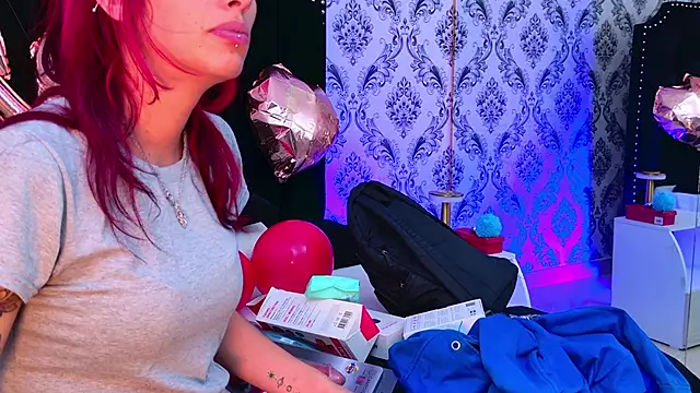 Derieri D online show from February 10, 7:40 pm