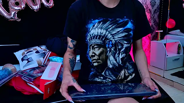 Derieri D online show from February 21, 7:37 pm