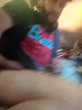 Snapshot of axelongshaft69 chatting on July 1, 3:23 pm axelongshaft69 online show from July 1, 3:23 pm