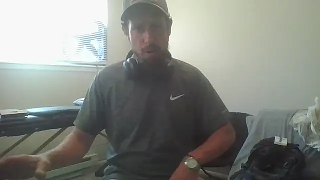 Snapshot of axelongshaft69 chatting on July 20, 12:29 pm axelongshaft69 online show from July 20, 12:29 pm