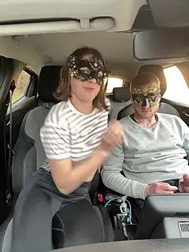 Snapshot of romeojulietLoveX chatting on March 14, 5:02 pm romeojulietLoveX online show from March 14, 5:02 pm