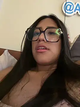 AleFantasy0001 online show from December 3, 5:55 pm