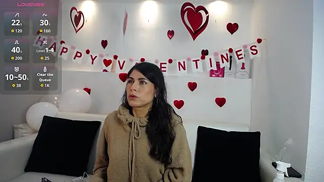 Snapshot of Melodi_Roux chatting on February 18, 1:18 pm Melodi Roux online show from February 18, 1:18 pm