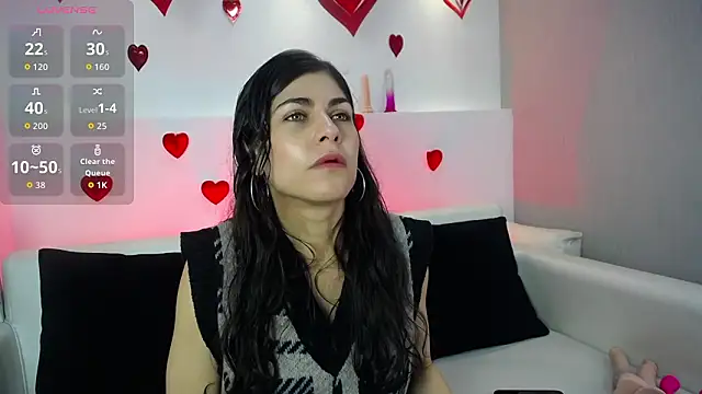 Snapshot of Melodi_Roux chatting on February 23, 2:14 pm Melodi Roux online show from February 23, 2:14 pm