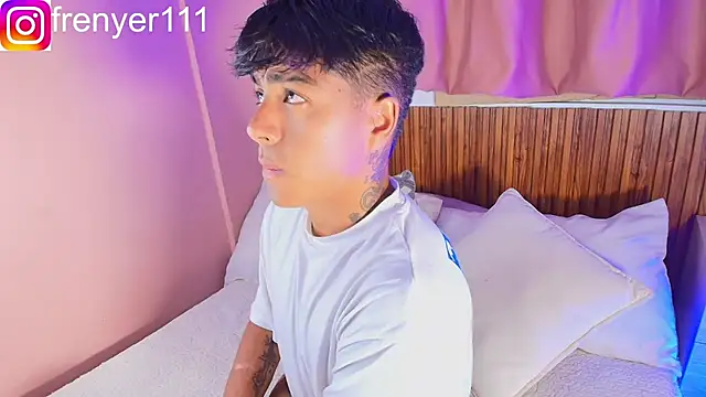 kiing azahell online show from March 31, 1:40 am