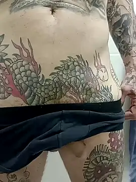 Snapshot of rolesexy chatting on September 12, 12:33 am rolesexy online show from September 12, 12:33 am