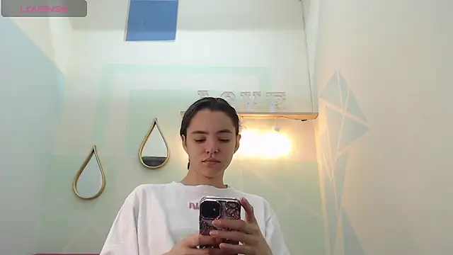 Mia-kalinfa online show from February 27, 1:17 pm