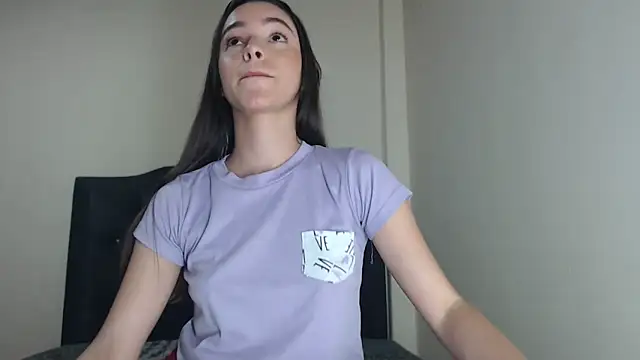 Mia-kalinfa online show from April 14, 4:35 pm