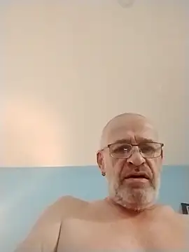 geilerschwanz64 online show from November 10, 6:40 pm