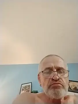 geilerschwanz64 online show from November 28, 2:47 am