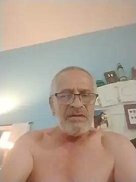 Snapshot of geilerschwanz64 chatting on May 28, 3:37 am geilerschwanz64 online show from May 28, 3:37 am