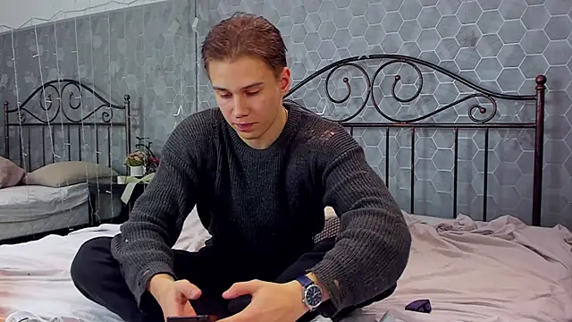 Snapshot of Marcus_Swampov chatting on December 6, 1:51 am Marcus Swampov online show from December 6, 1:51 am