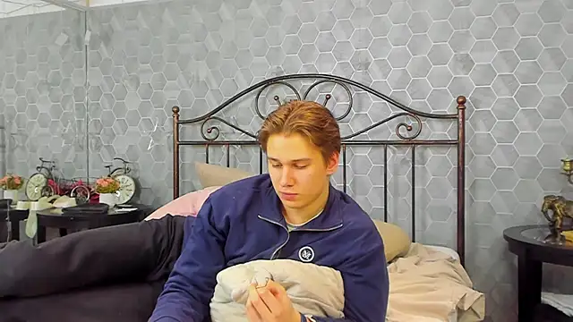 Snapshot of Marcus_Swampov chatting on January 20, 1:32 pm Marcus Swampov online show from January 20, 1:32 pm