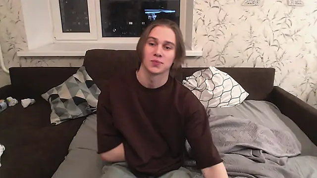 Snapshot of Marcus_Swampov chatting on November 8, 6:18 pm Marcus Swampov online show from November 8, 6:18 pm