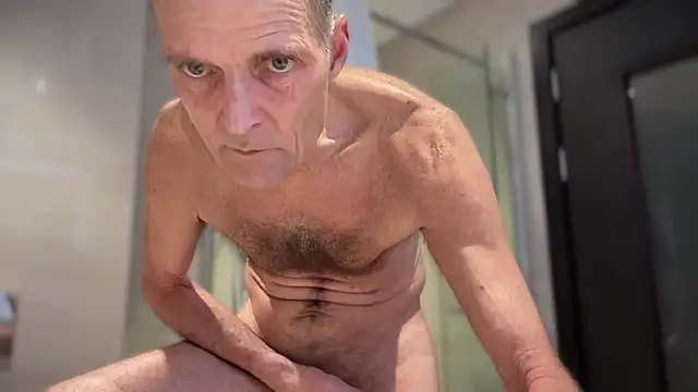 TowaFreespirit online show from January 1, 8:15 pm