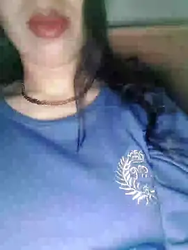 Sexy-divorced-woman online show from December 13, 11:28 pm