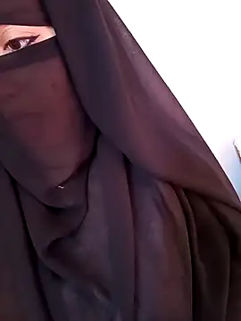 Sexy-divorced-woman online show from February 10, 9:14 am