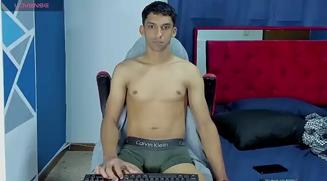 Snapshot of mike_shelby21 chatting on March 4, 3:33 am mike shelby21 online show from March 4, 3:33 am