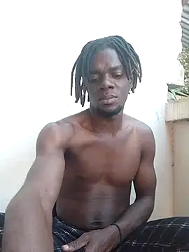 Snapshot of Cesar2501_ chatting on December 6, 4:38 pm Cesar2501 online show from December 6, 4:38 pm