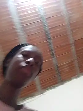 Snapshot of Cesar2501_ chatting on January 18, 5:15 pm Cesar2501 online show from January 18, 5:15 pm