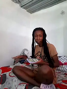 Snapshot of Cesar2501_ chatting on January 20, 5:59 pm Cesar2501 online show from January 20, 5:59 pm