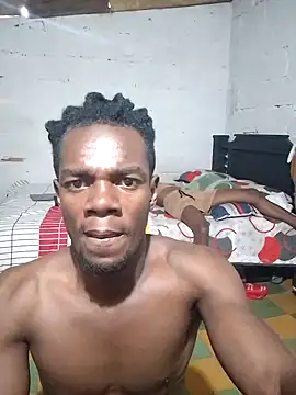 Snapshot of Cesar2501_ chatting on January 27, 7:24 pm Cesar2501 online show from January 27, 7:24 pm
