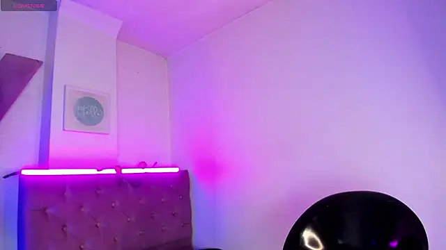 Triipsy online show from January 11, 7:38 pm