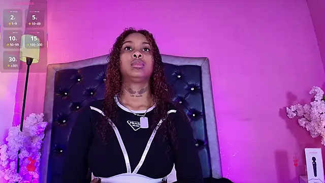 Triipsy online show from September 25, 7:39 pm